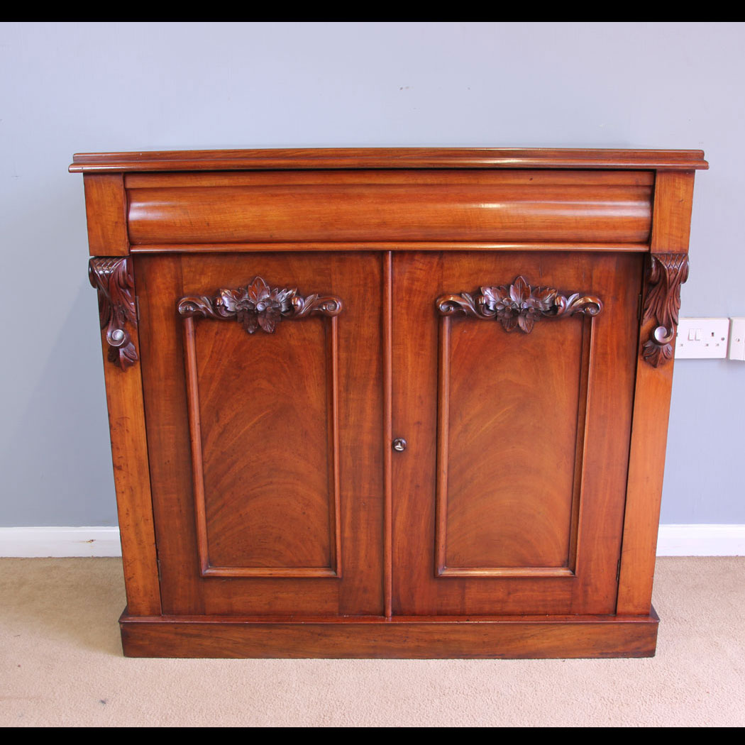 12056r01-Antique-Victorian-Mahogany-Chiffonier-Sideboard,- Antique Victorian Mahogany Chiffonier Sideboard.