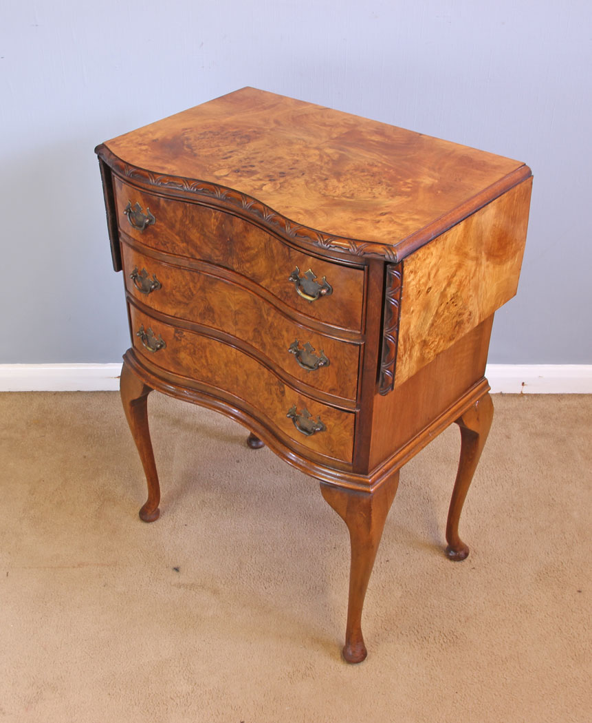 12075r10 Burr Walnut Antique Bedside Table,