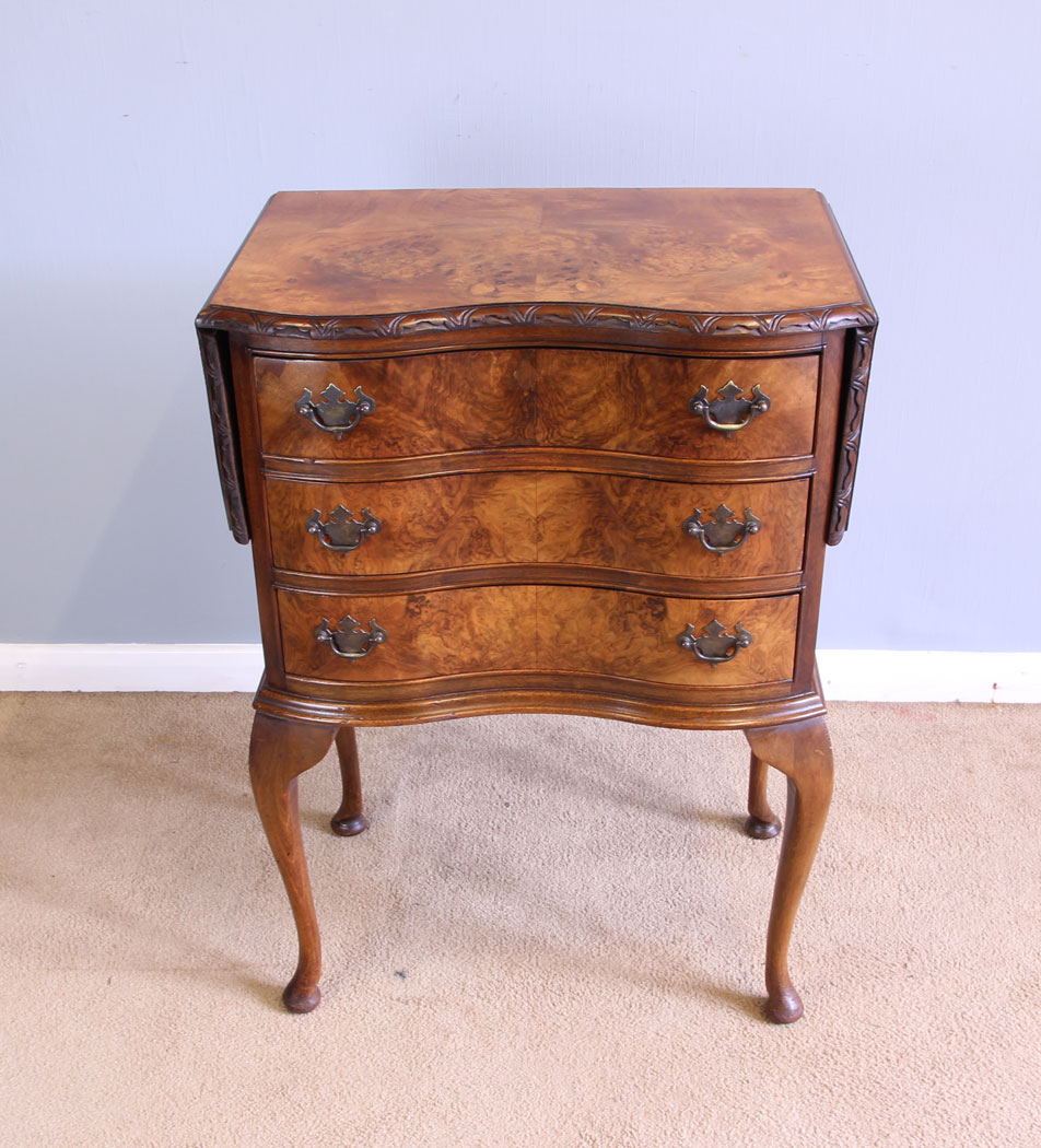 12075r14 Burr Walnut Antique Bedside Table,