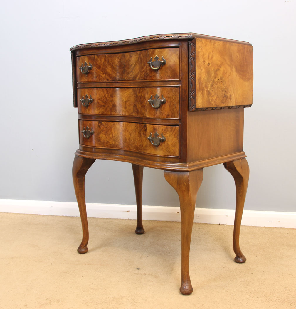 12075r4 Burr Walnut Antique Bedside Table,