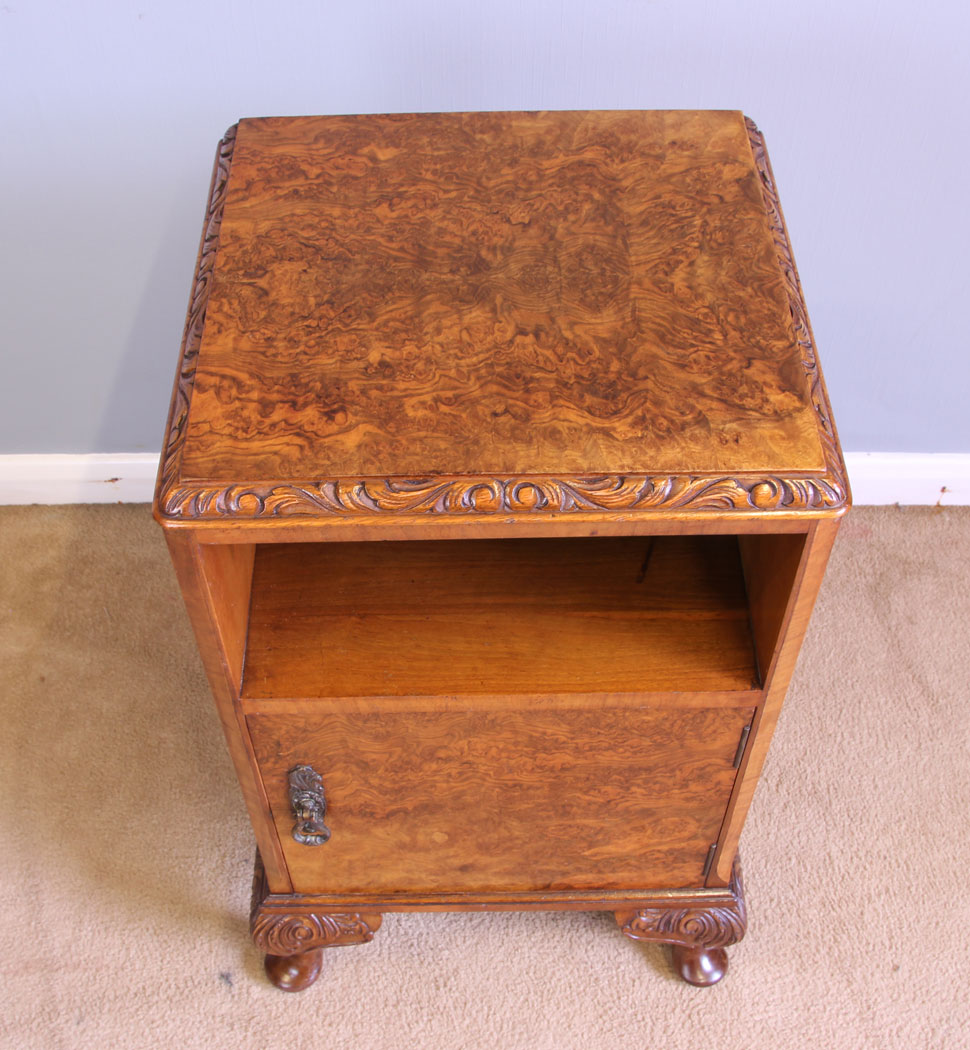 12078r8 Quality Burr Walnut Bedside Cabinet,