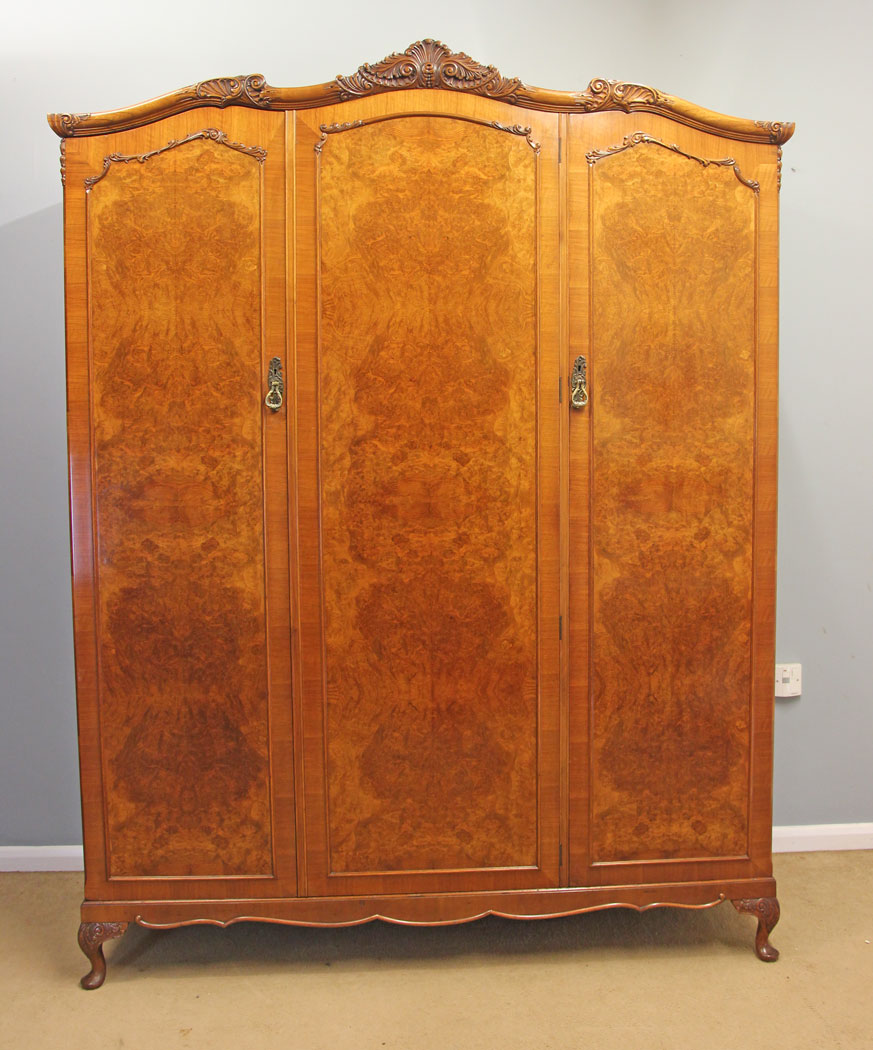 12086r2 Quality Antique Burr Walnut Compactum Triple Wardrobe.