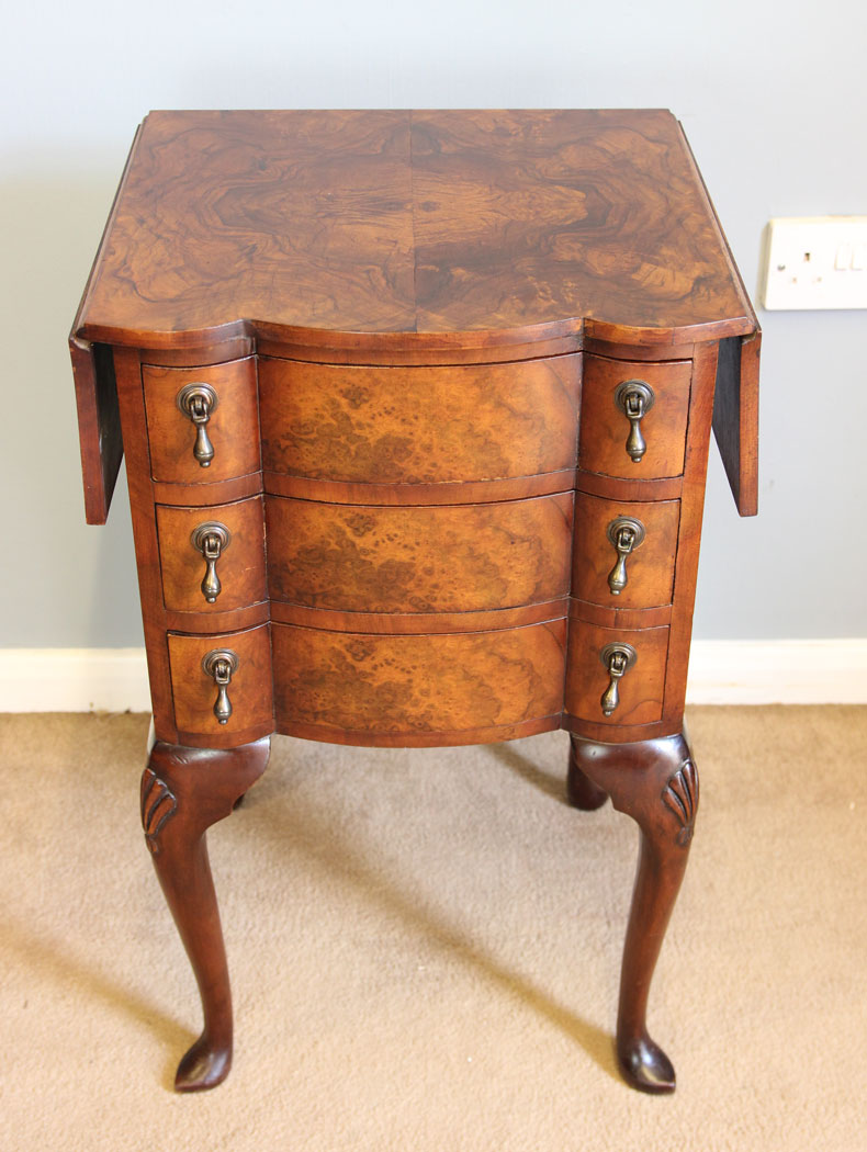12089r3 Antique Burr Walnut Bedside Chest Lamp Table,