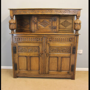 Oak Court Cupboard Sideboard Dresser.