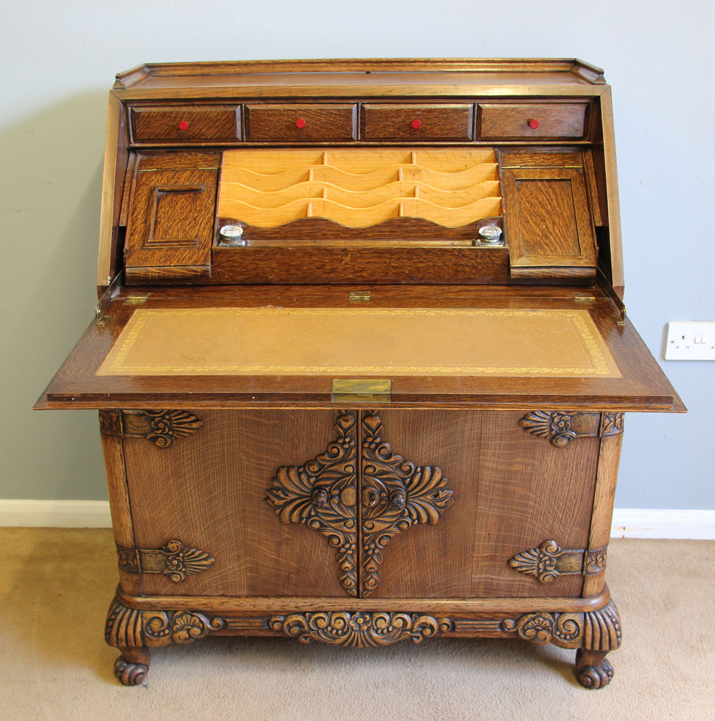 12097r2 Quality Antique Unusual Carved Oak Writing Bureau,