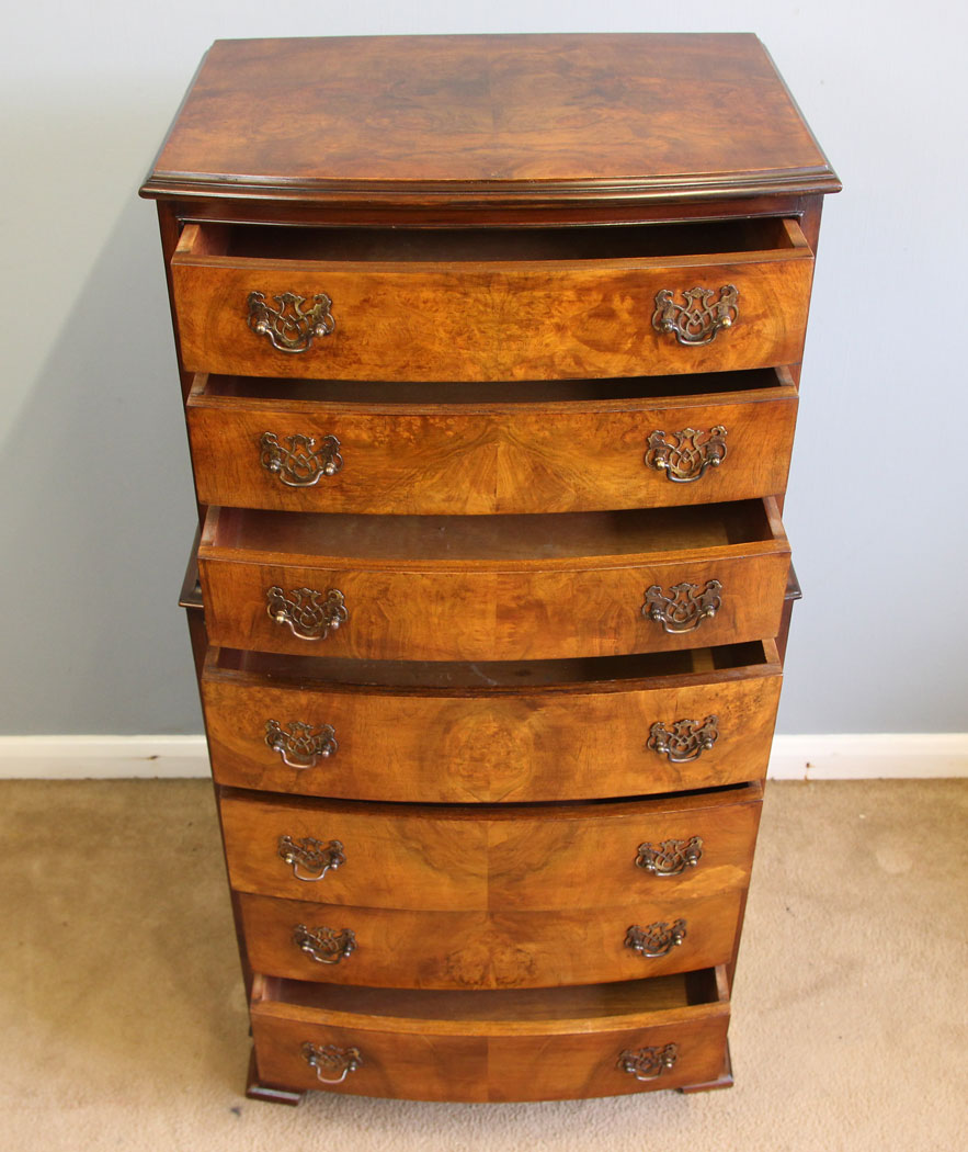 12098r9 Antique Walnut Chest of Drawers,