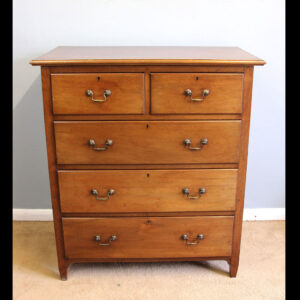 Antique Mahogany Chest of Drawers.