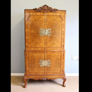 Burr Walnut Antique Queen Anne Style Cocktail Drinks Cabinet