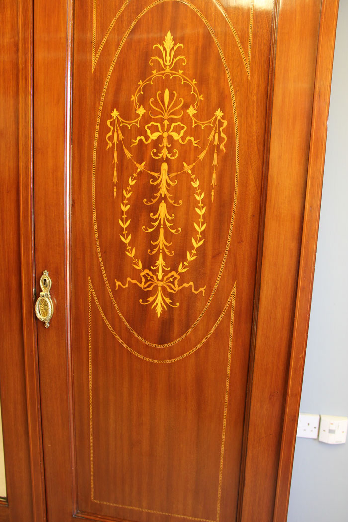 12109r4 Antique Edwardian Inlaid Mahogany Wardrobe,