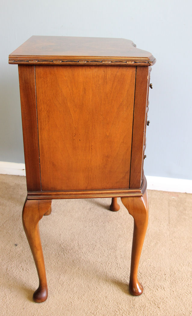 12121r6 Antique Walnut Bedside Cabinet Chest Drawers,