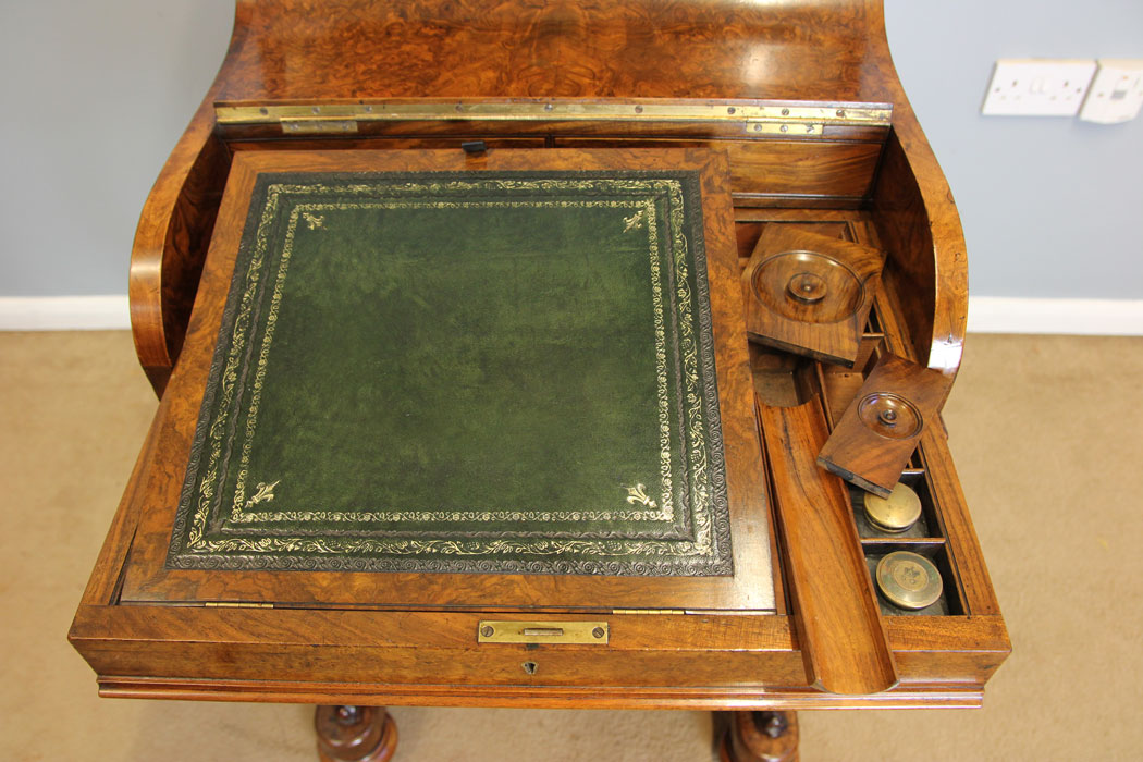 12132r4 Quality Antique Burr Walnut Pop Up Piano Top Davenport Writing Desk,