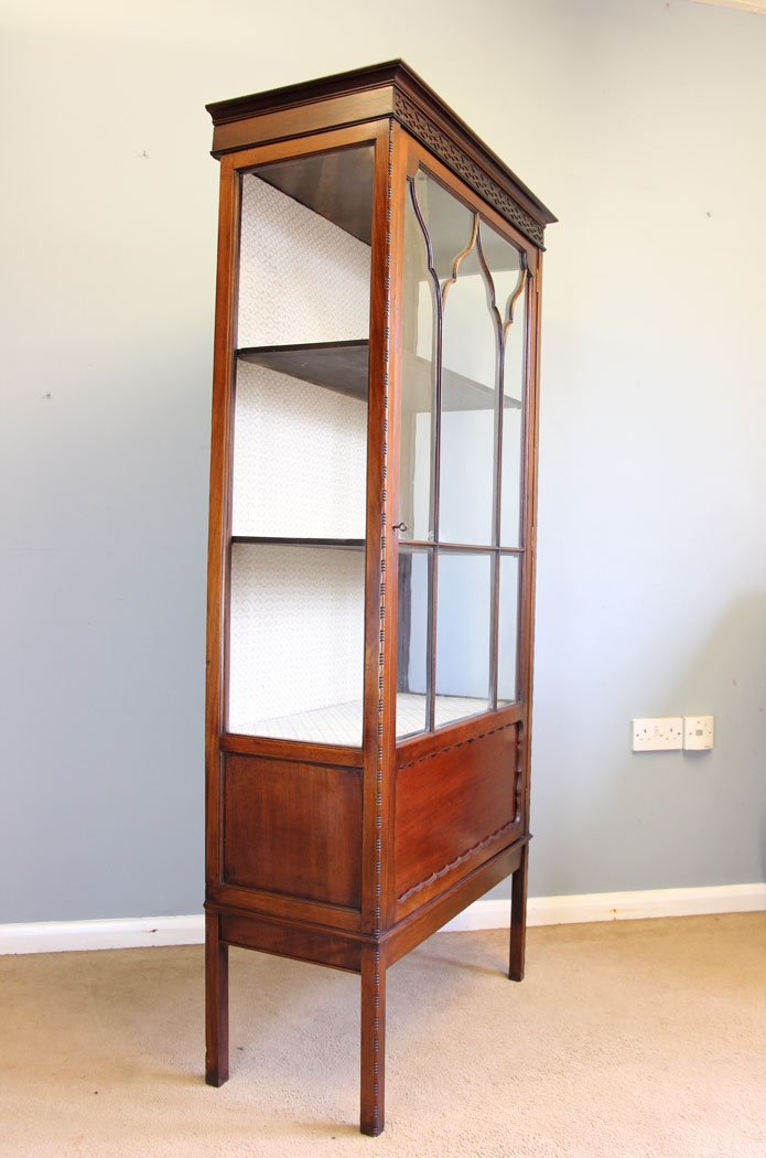 12147r3 Antique Chippendale Style China Display Cabinet,
