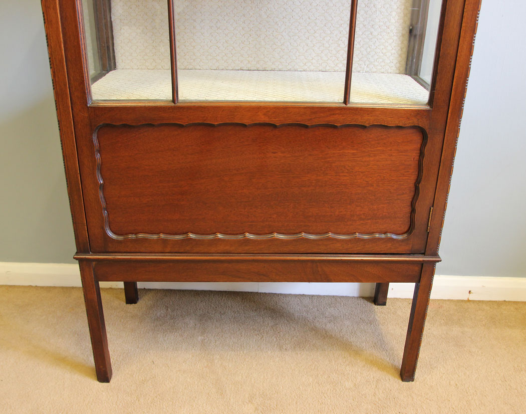 12147r4 Antique Chippendale Style China Display Cabinet,