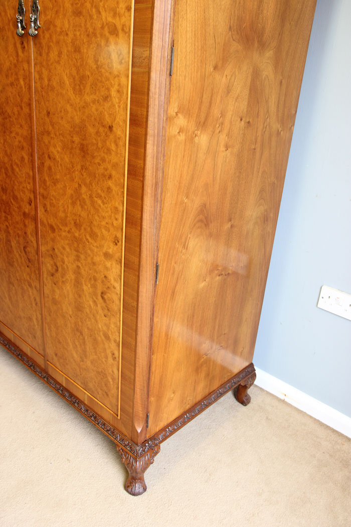 12156r14 Burr Walnut Fitted Double Wardrobe,