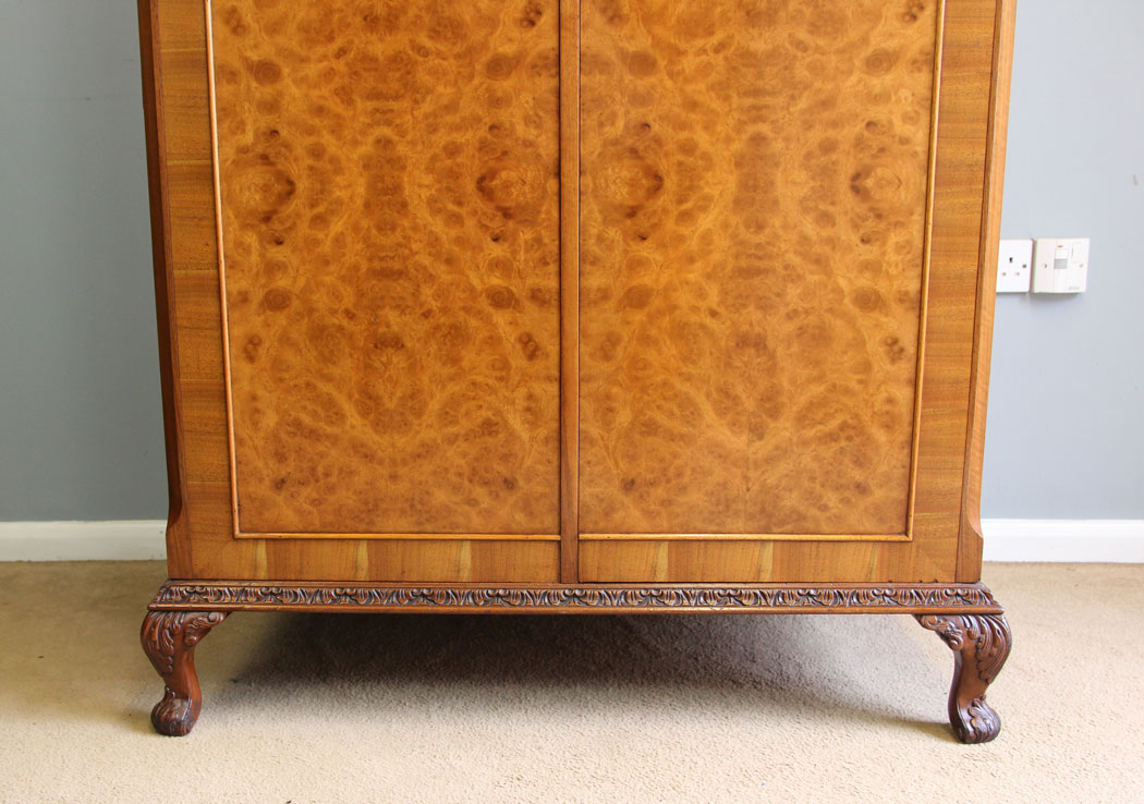 12156r15 Burr Walnut Fitted Double Wardrobe,