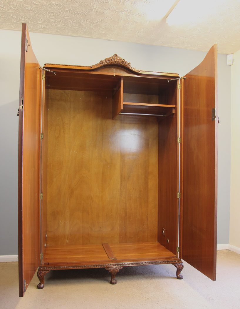 12158r15 Antique Burr Walnut Hanging Double Wardrobe,