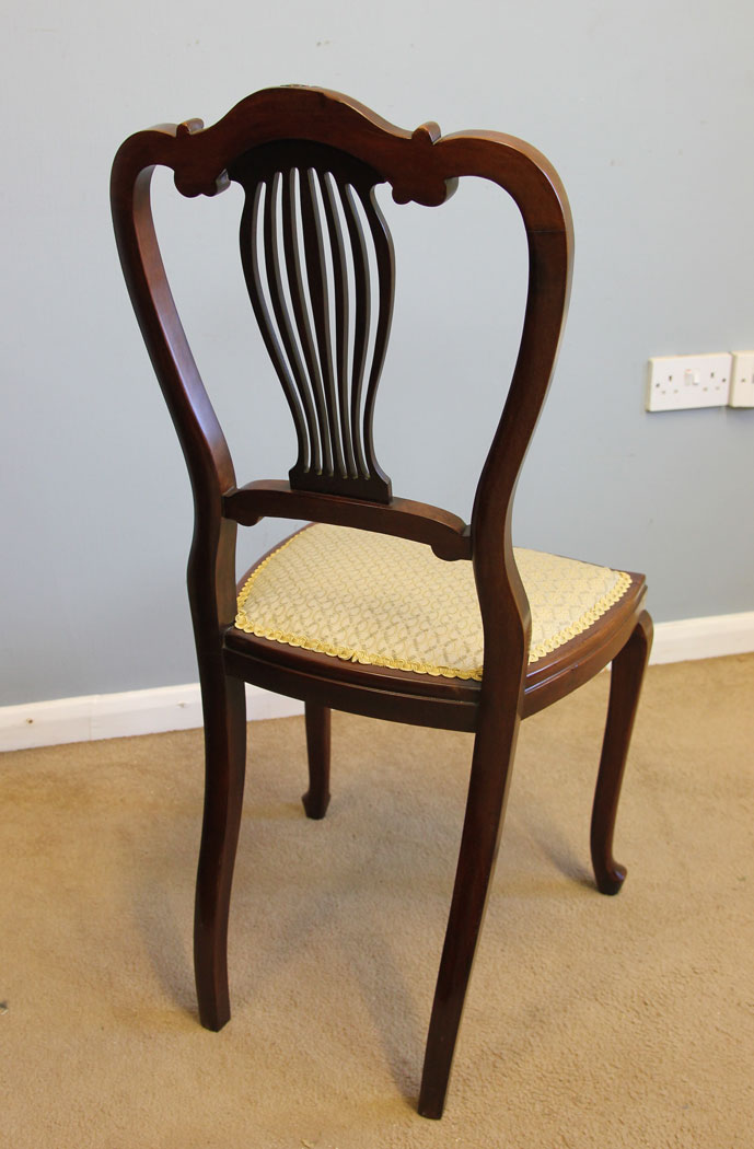 12161r10 Antique Mahogany Bedroom Single Side Chair,