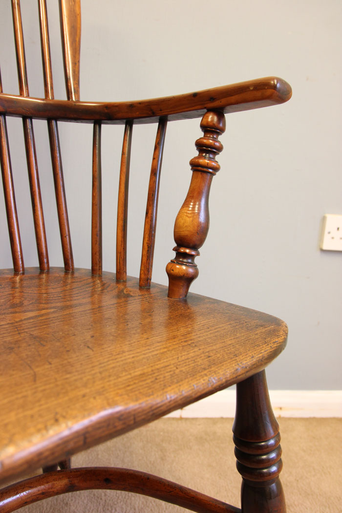 12163r4 Antique Yew Wood Windsor Chair,