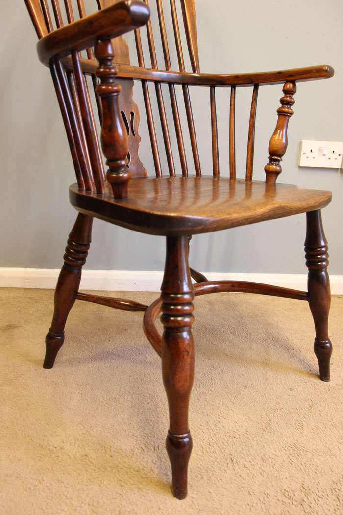 12163r5 Antique Yew Wood Windsor Chair,
