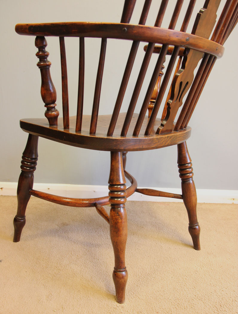 12163r6 Antique Yew Wood Windsor Chair,