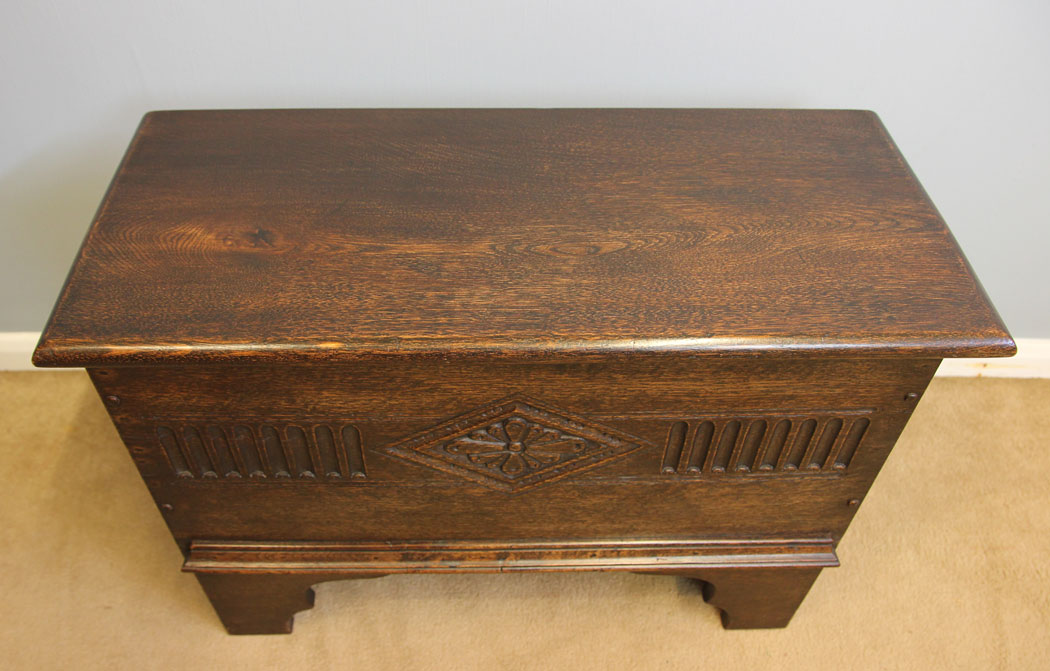 12165r2 Antique Small Antique Oak Coffer Chest,