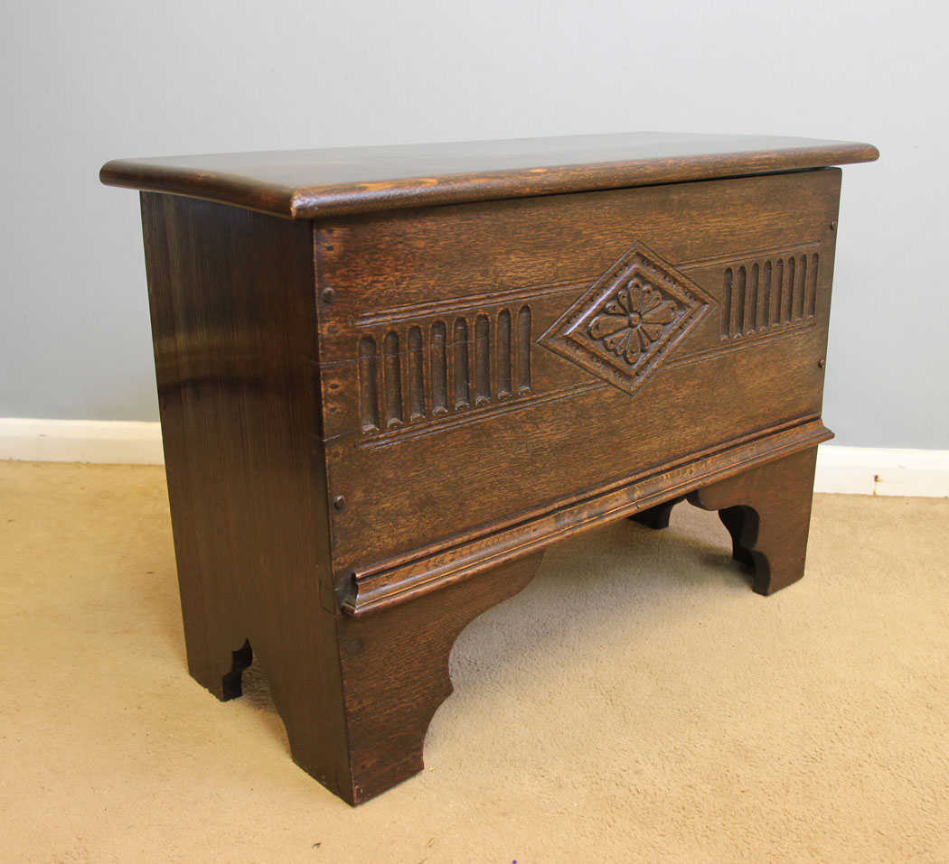 12165r3 Antique Small Antique Oak Coffer Chest,