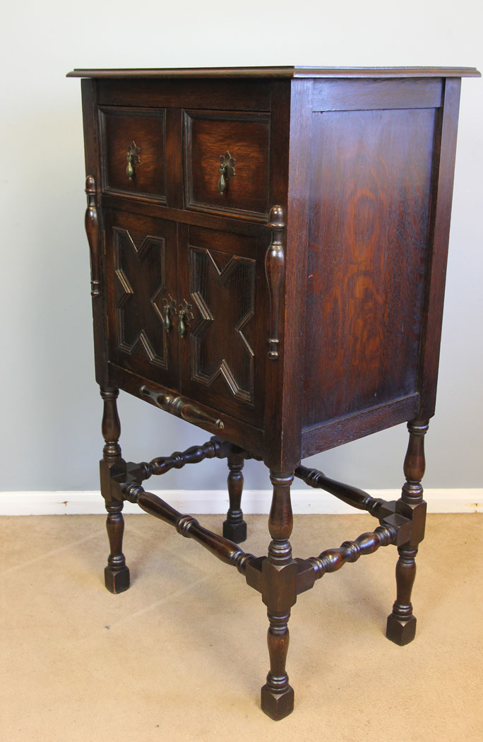 12168r3 Antique Oak Side Cabinet Cupboard ,