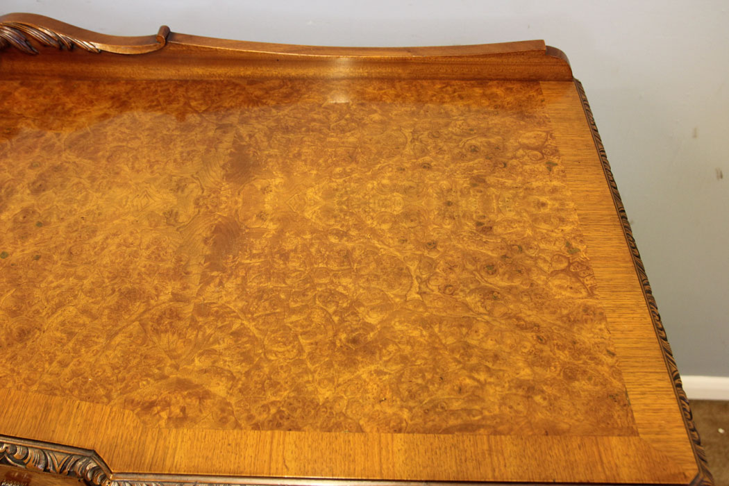 12171r8 Burr Walnut Queen Anne Style Sideboard,