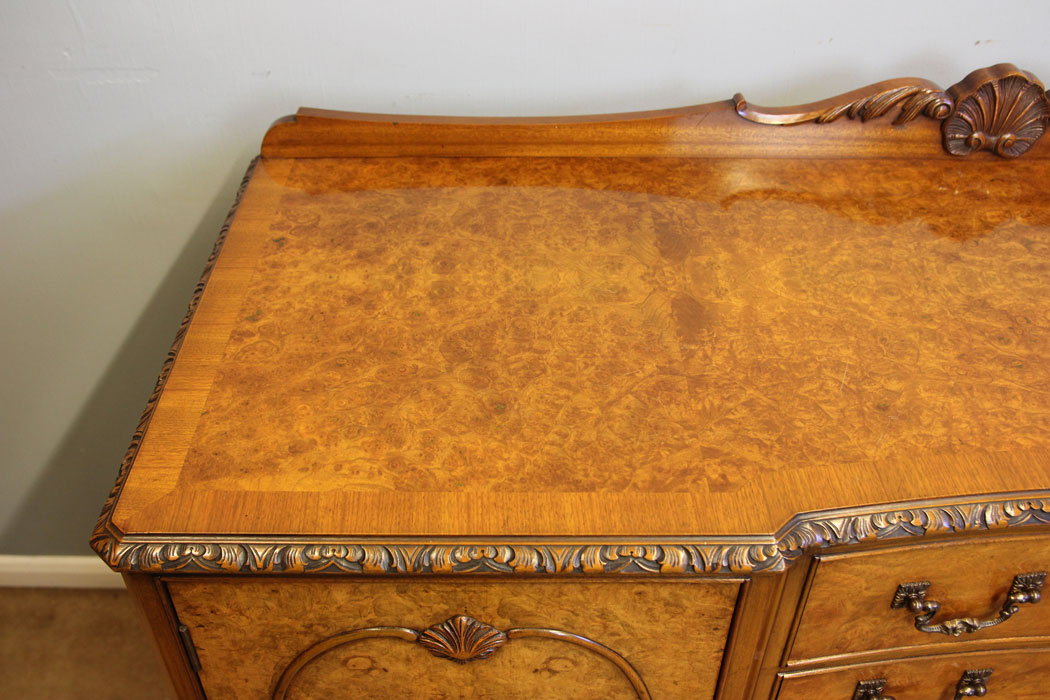 12171r9 Burr Walnut Queen Anne Style Sideboard,