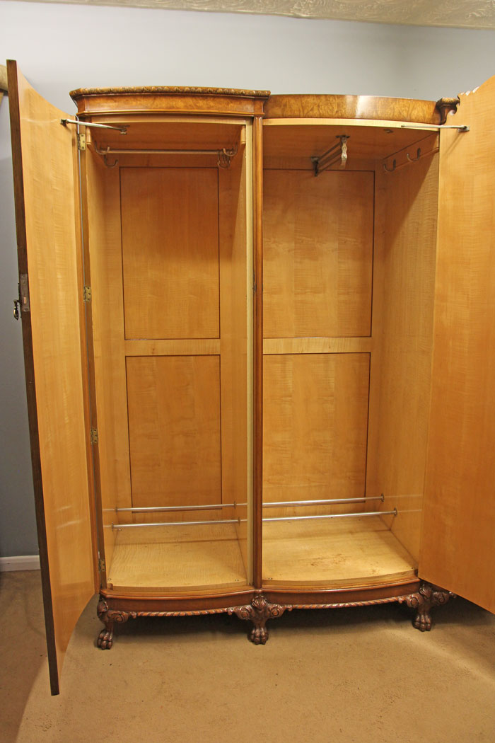 12173r10 Antique Burr Walnut Triple Bow Door Compactum Wardrobe,