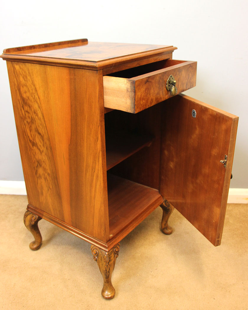 12178r3 Antique Burr Walnut Bedside Cabinet,