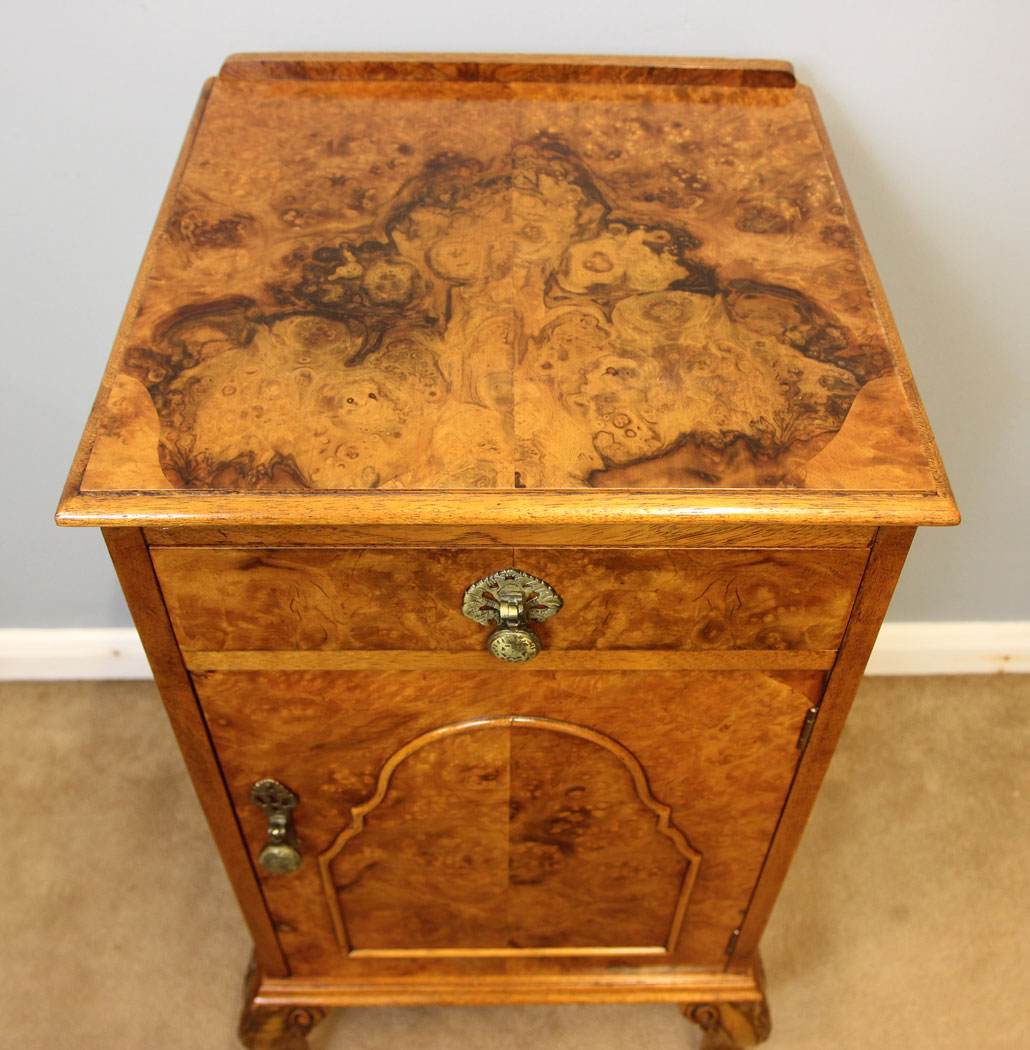 12178r5 Antique Burr Walnut Bedside Cabinet,