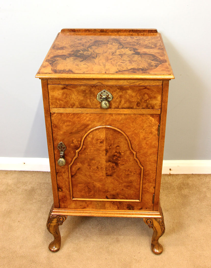 12178r7 Antique Burr Walnut Bedside Cabinet,