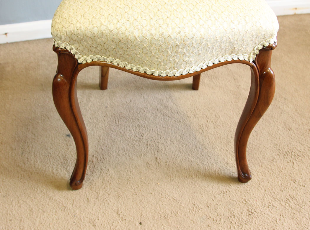 12179r3 Antique Victorian Walnut Bedroom Side Chair,