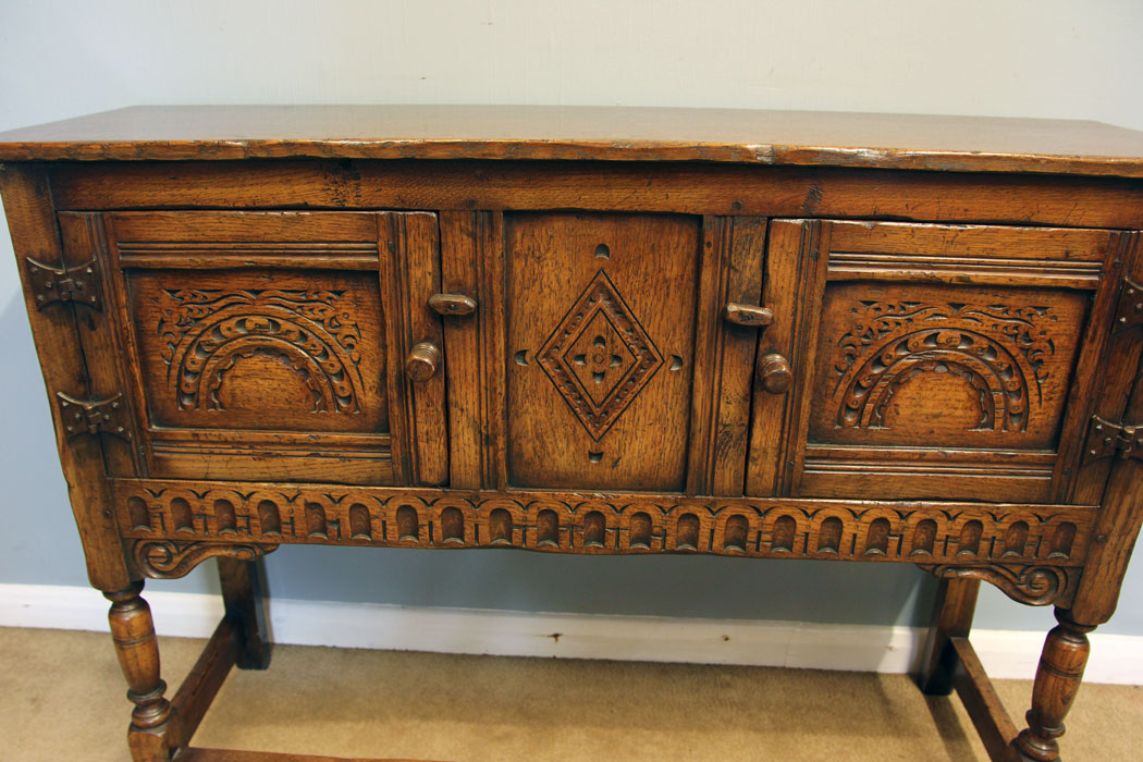 12189r3 Quality Oak Side Table,