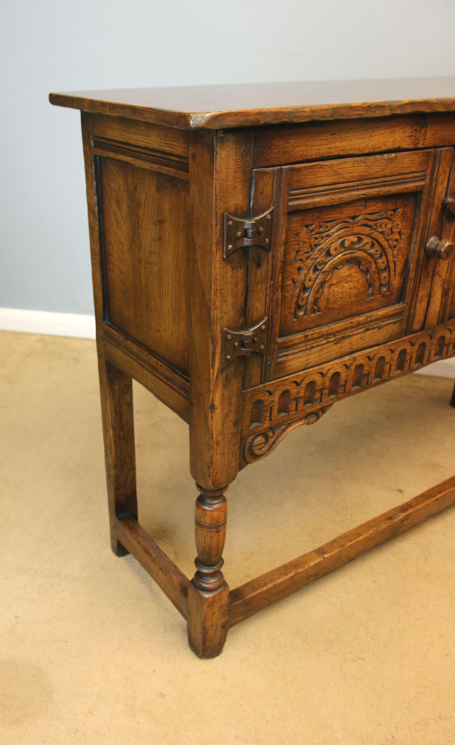 12189r6 Quality Oak Side Table,
