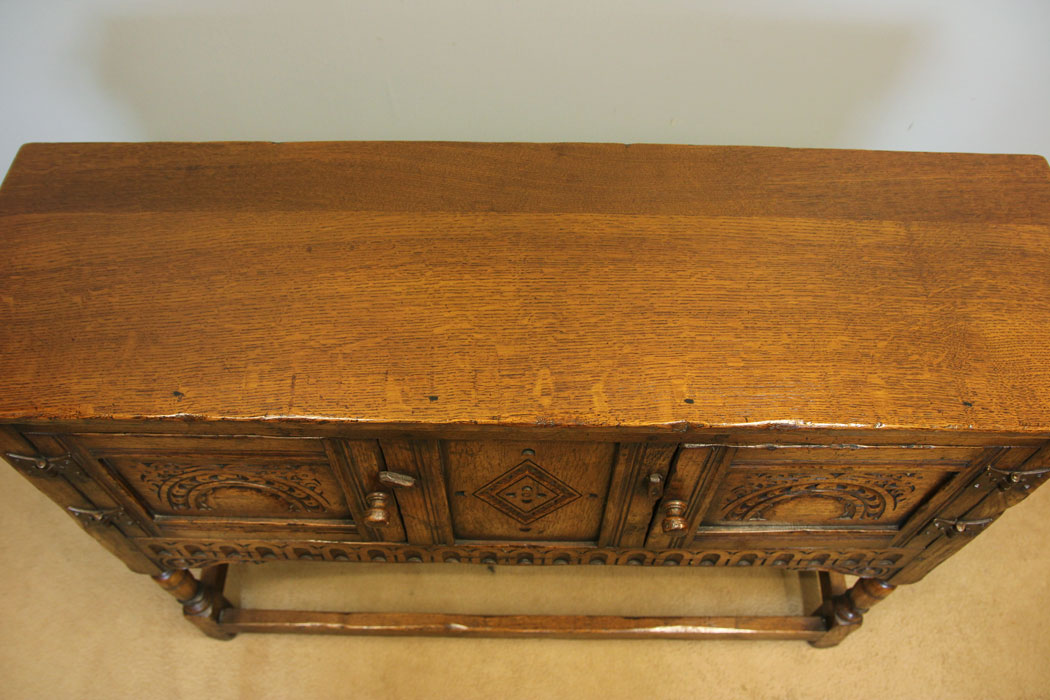 12189r7 Quality Oak Side Table,