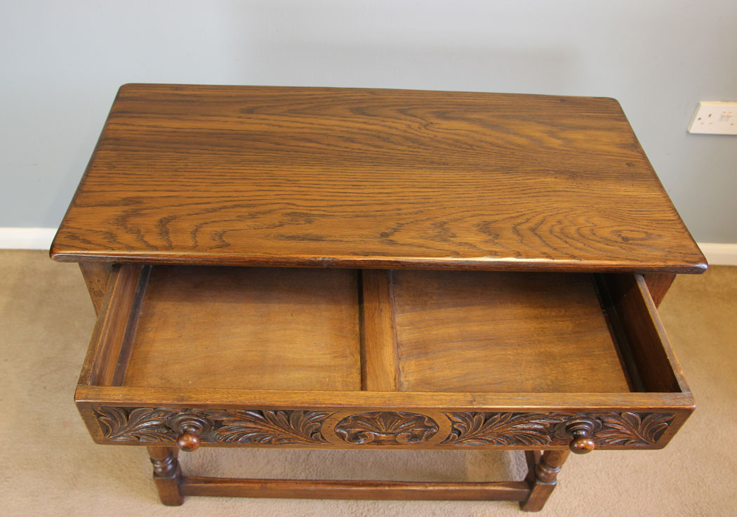 12191r6 Antique Oak Hall Side Table,