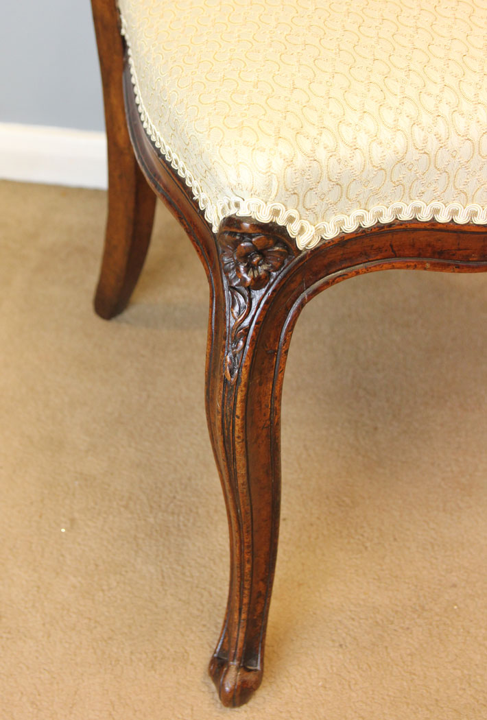 12199r3 Antique Victorian Walnut Balloon Back Occasional Side Chair,