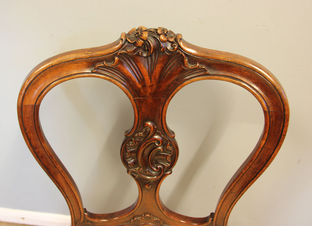 12199r7 Antique Victorian Walnut Balloon Back Occasional Side Chair,