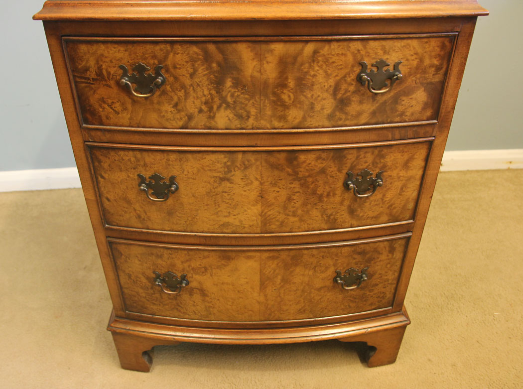 12207r6 Small Burr Walnut Bow Front Chest of Drawers,