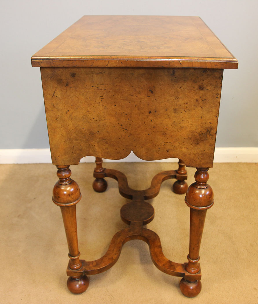 12208r10 Antique Small Lowboy Side Table,