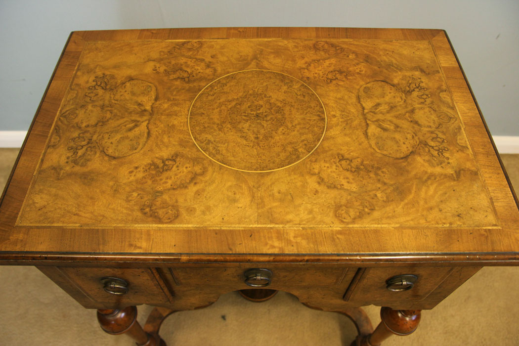12208r3 Antique Small Lowboy Side Table,