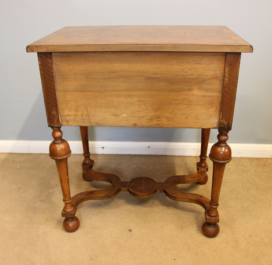 12208r7 Antique Small Lowboy Side Table,
