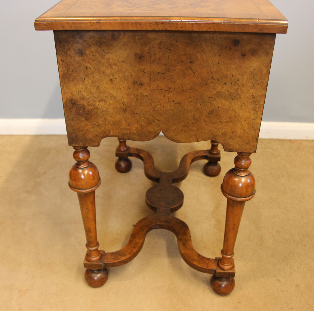 12208r8 Antique Small Lowboy Side Table,