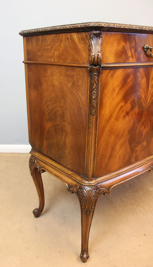 12210r4 Antique Figured Mahogany Side Cabinet,