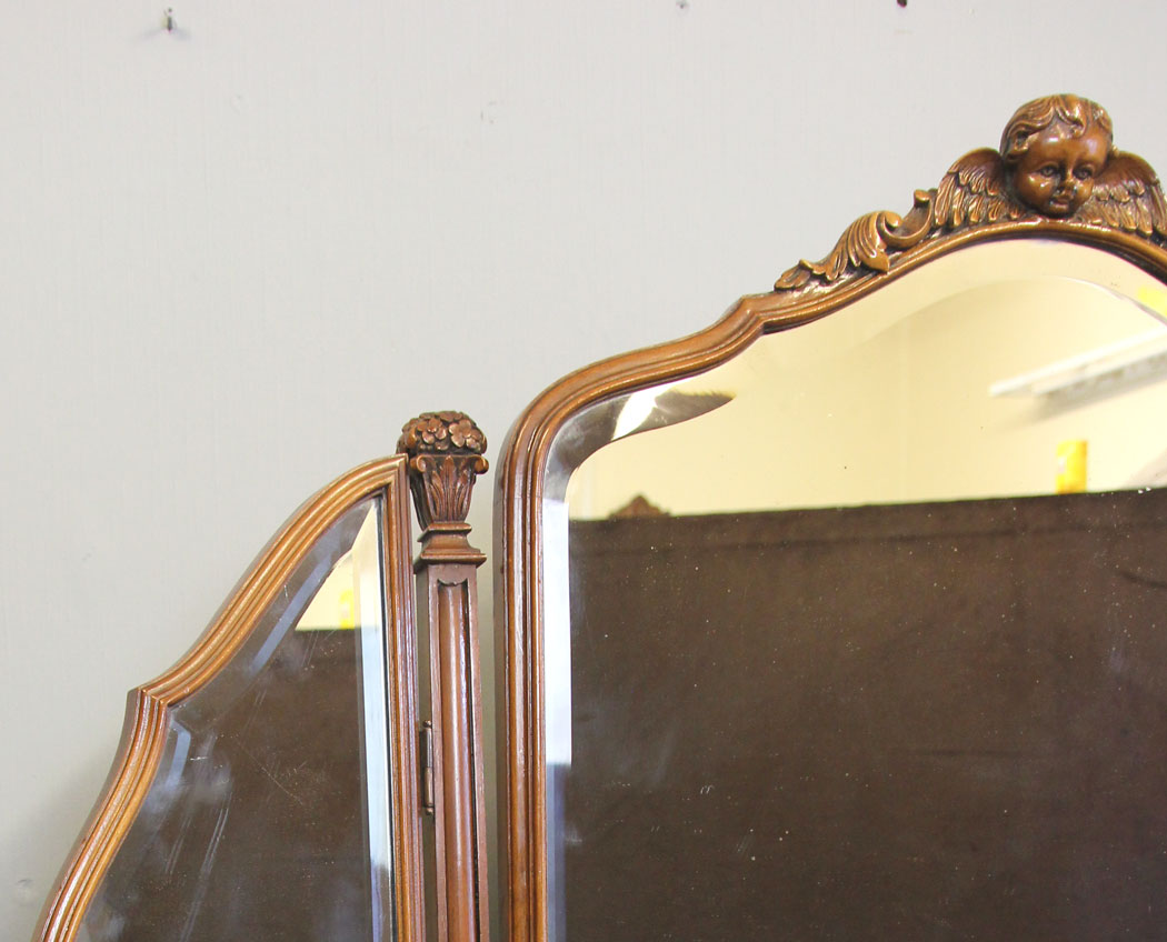 12221r14 Quality Burr Walnut Antique Dressing Table,