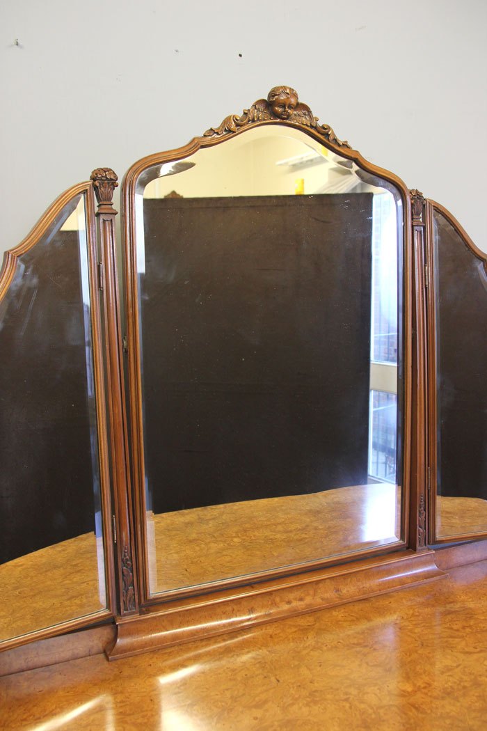 12221r2 Quality Burr Walnut Antique Dressing Table,