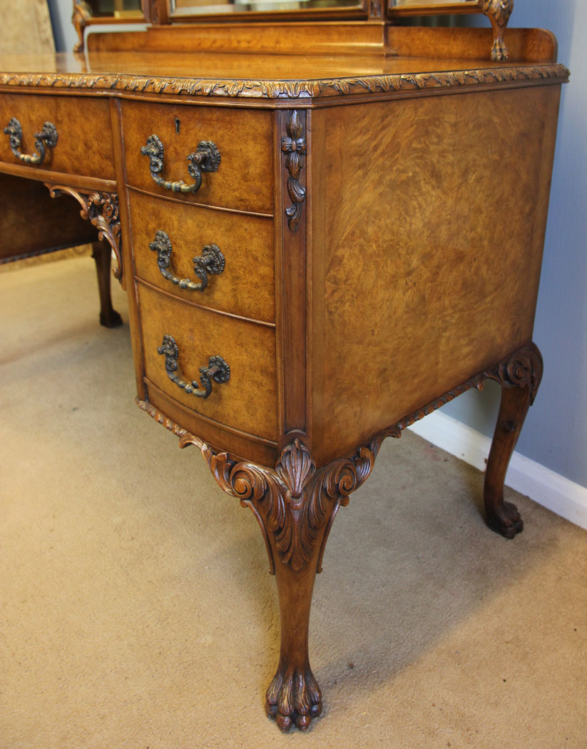 12221r6 Quality Burr Walnut Antique Dressing Table,