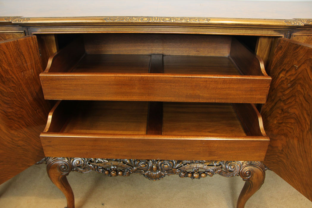 12222r11 Quality Burr Walnut Antique Sideboard Server,